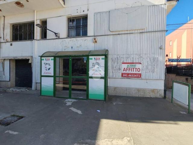Locale Commerciale in affitto a Alcamo, Sicilia