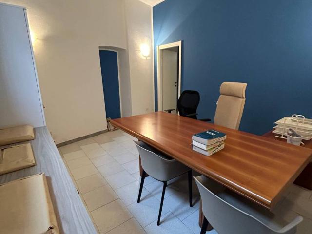 Locale Commerciale in affitto a Piemonte, Alessandria