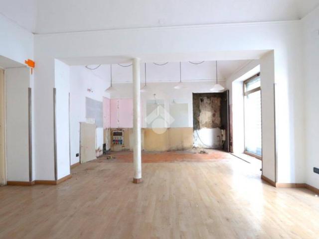 Locale Commerciale in affitto a Piemonte, Alessandria