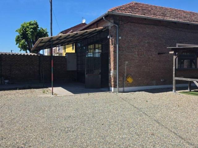 Locale Commerciale in affitto a Piemonte, Alessandria