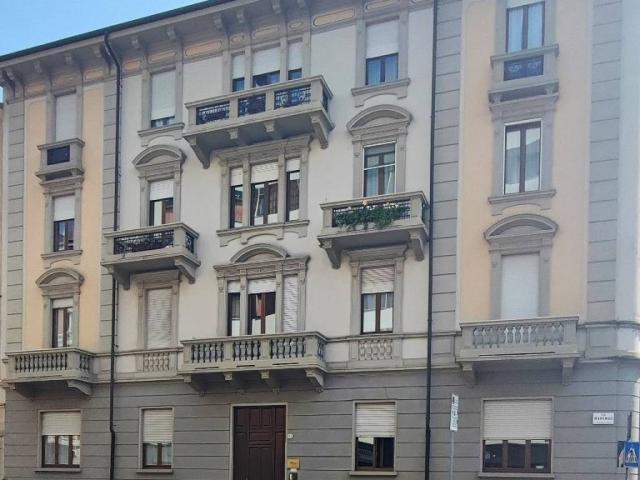Locale Commerciale in affitto a Piemonte, Alessandria