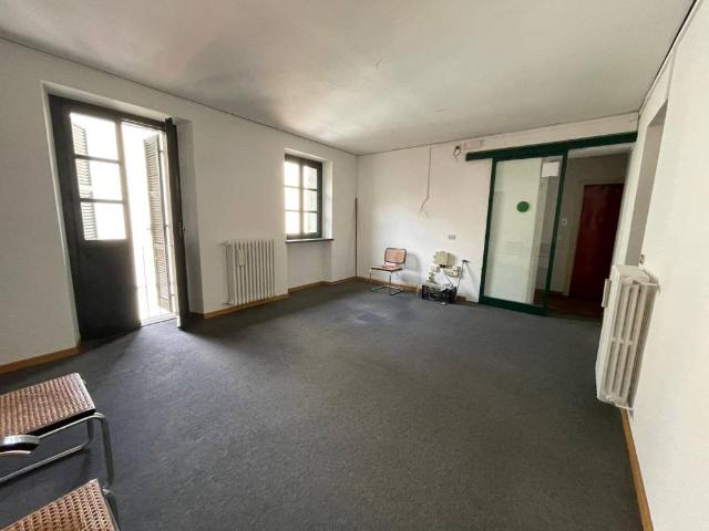 Locale Commerciale in affitto a Alessandria