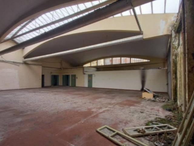 Locale Commerciale in affitto a Piemonte, Alessandria