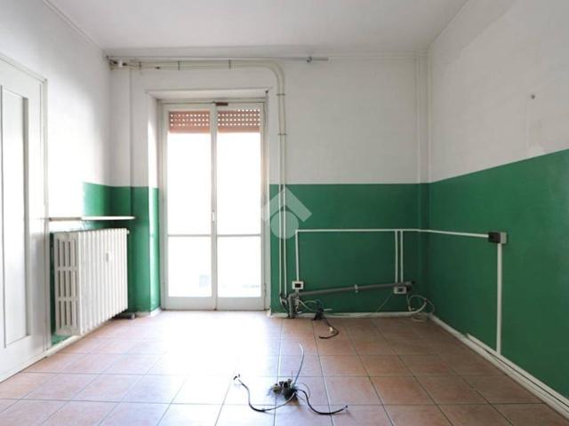 Locale Commerciale in affitto a Piemonte, Alessandria
