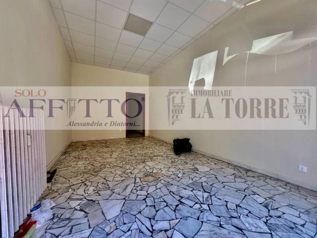 Locale Commerciale in affitto a Piemonte, Alessandria