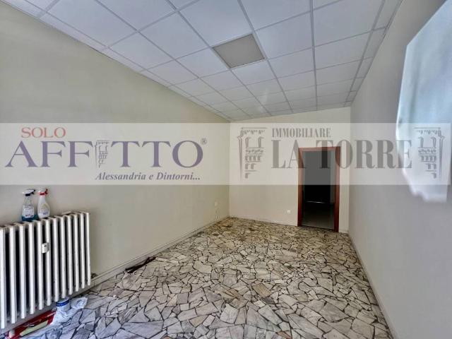 Locale Commerciale in affitto a Piemonte, Alessandria