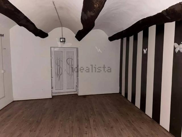 Locale Commerciale in affitto a Piemonte, Alessandria