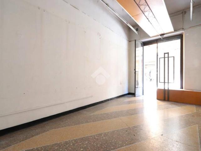 Locale Commerciale in affitto a Piemonte, Alessandria
