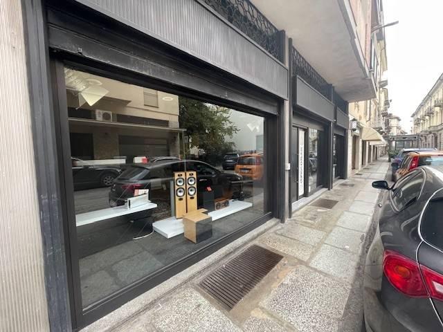 Locale Commerciale in affitto a Piemonte, Alessandria