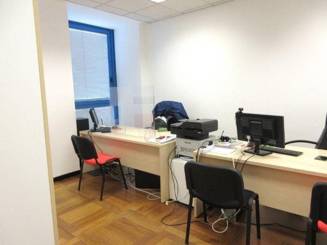 Locale Commerciale in affitto a Piemonte, Alessandria