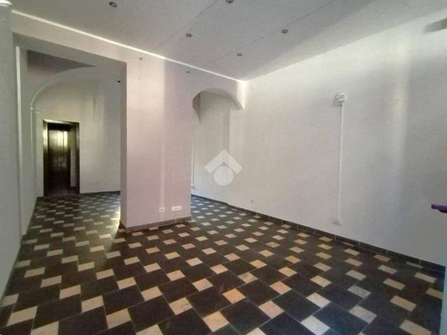 Locale Commerciale in affitto a Piemonte, Alessandria