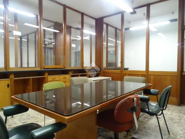 Locale Commerciale in affitto a Piemonte, Alessandria