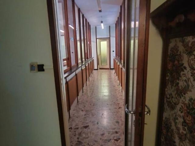 Locale Commerciale in affitto a Piemonte, Alessandria