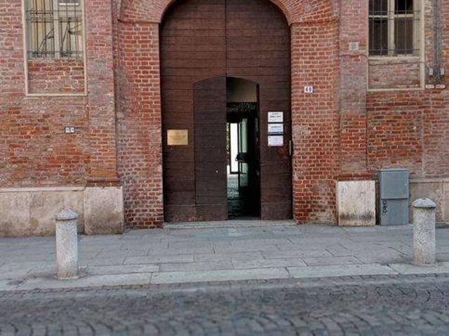 Locale Commerciale in affitto a Piemonte, Alessandria