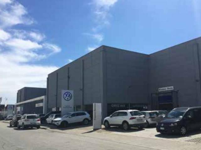 Locale Commerciale in affitto a Piemonte, Alessandria