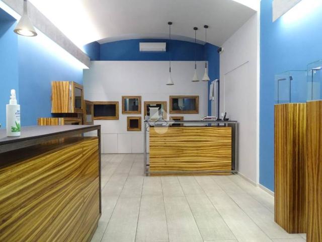 Locale Commerciale in affitto a Piemonte, Alessandria