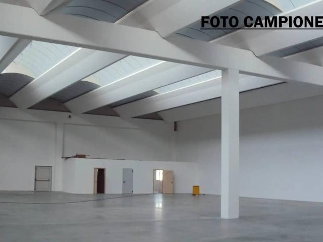 Locale Commerciale in affitto a Alonte, Veneto