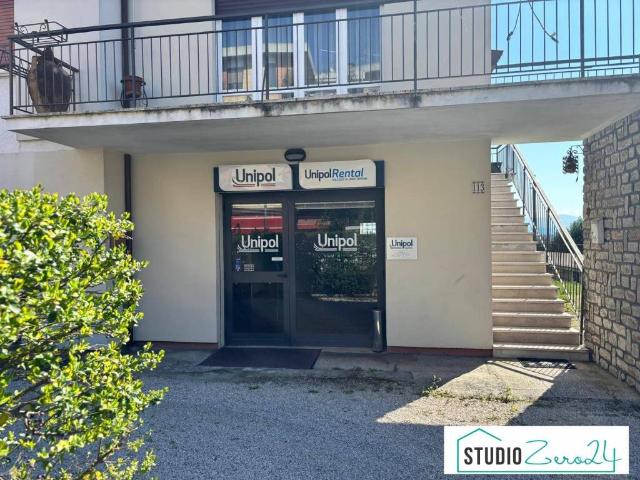 Locale Commerciale in affitto a Amelia, Umbria
