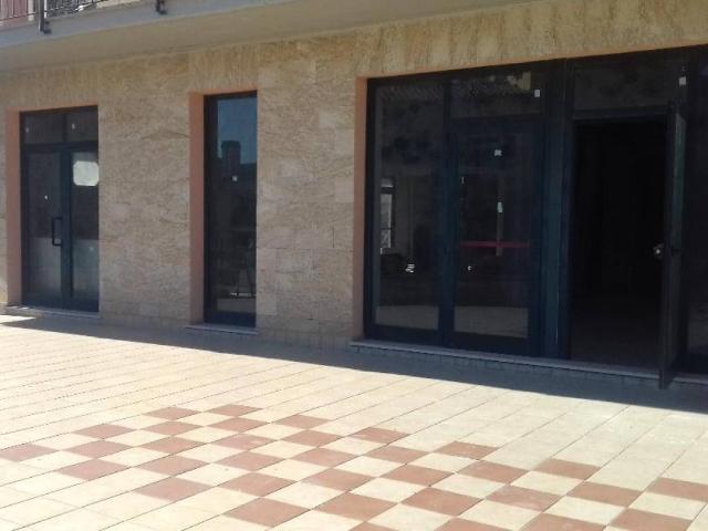 Locale Commerciale in affitto a Amelia, Umbria