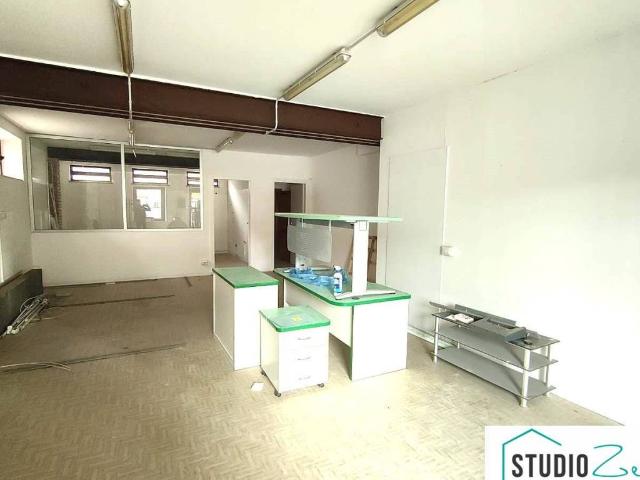 Locale Commerciale in affitto a Amelia, Umbria
