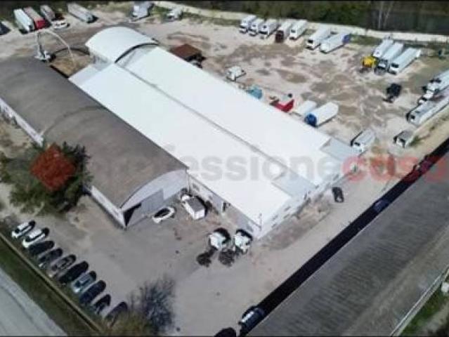 Locale Commerciale in affitto a Anagni, Frosinone