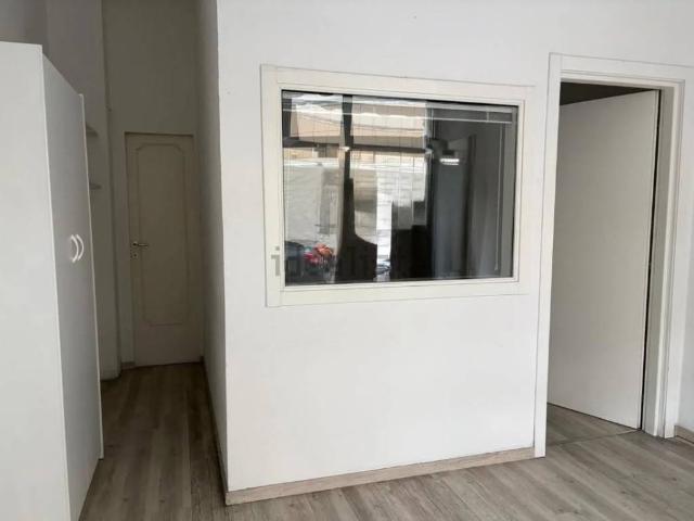 Locale Commerciale in affitto a Borgo Rodi, Marche