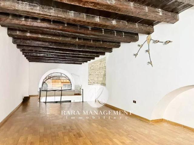 Locale Commerciale in affitto a Cardeto, Marche