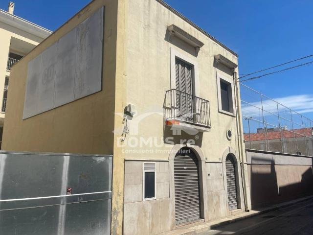 Locale Commerciale in affitto a Puglia, Barletta-andria-trani