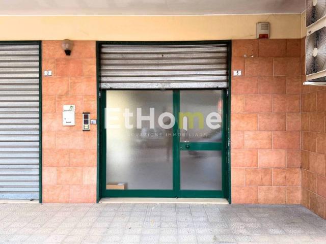 Locale Commerciale in affitto a San Valentino, Puglia