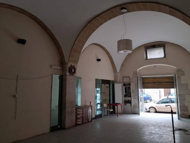 Locale Commerciale in affitto a San Valentino, Puglia