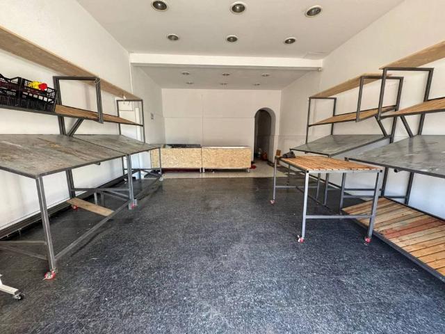 Locale Commerciale in affitto a Centro Storico, Anguillara Sabazia