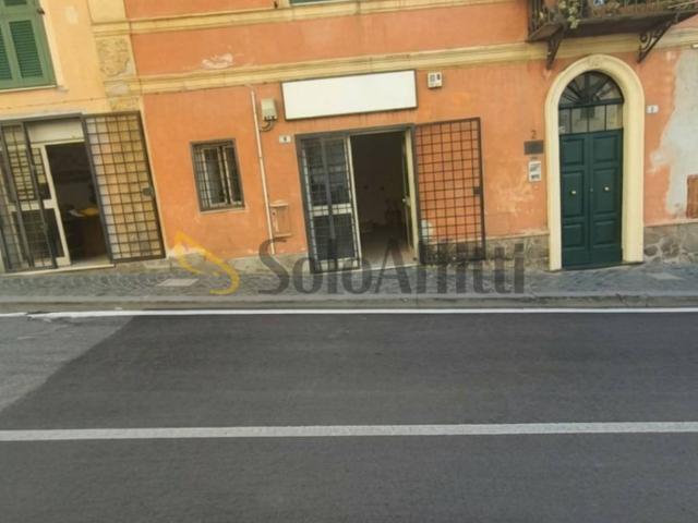 Locale Commerciale in affitto a Centro Storico, Roma Capitale