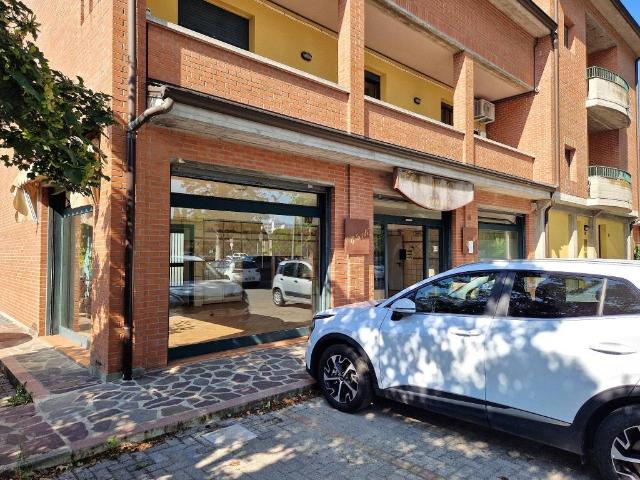 Locale Commerciale in affitto a Unione Terre d'Acqua, Anzola Dell'emilia