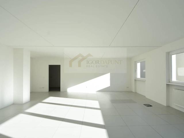 Locale Commerciale in affitto a Überetsch-Unterland - Oltradige-Bassa Atesina, Appiano - Eppan