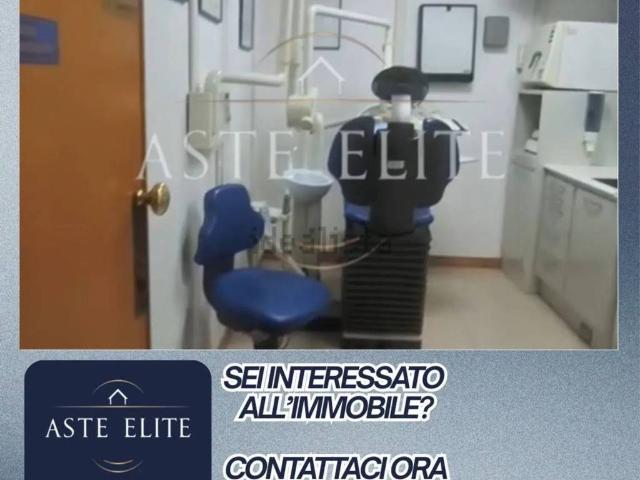 Locale Commerciale in affitto a Aprilia, Lazio