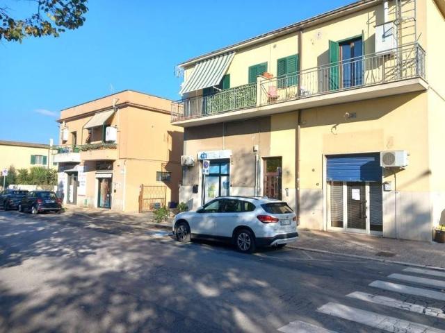 Locale Commerciale in affitto a Aprilia, Lazio