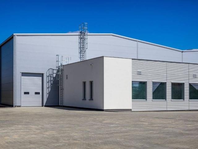 Locale Commerciale in affitto a Cascina del Bruno, Arcore