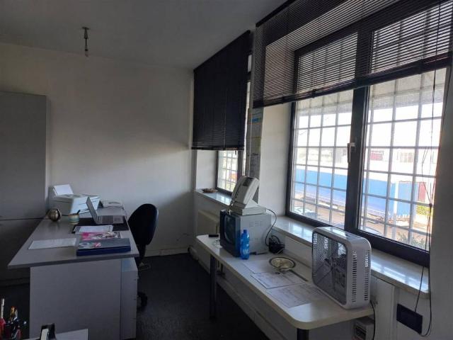 Locale Commerciale in affitto a Arcugnano, Veneto