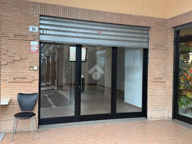 Locale Commerciale in affitto a Nuova Florida, Roma Capitale