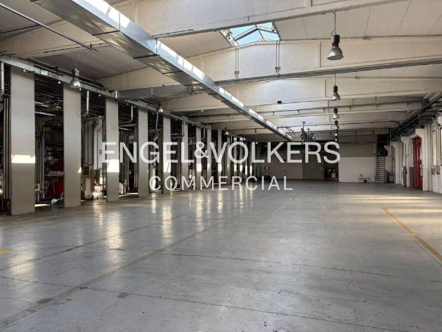 Locale Commerciale in affitto a Zona Industriale Arese Sud, Arese