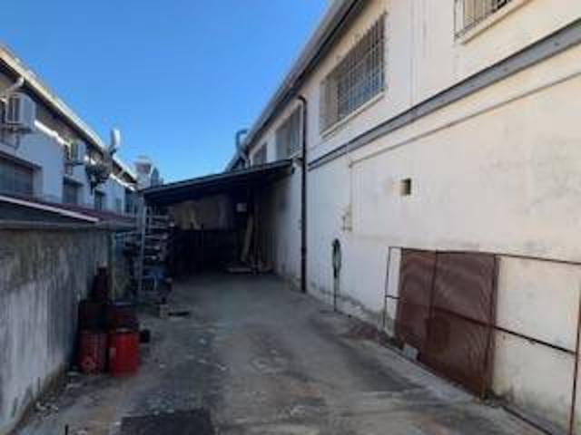 Locale Commerciale in affitto a Chiani, Palazzo Del Pero