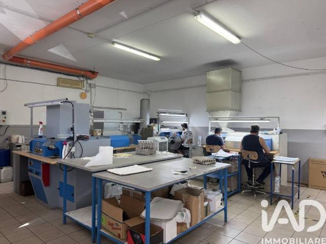 Locale Commerciale in affitto a San Marco alla Sella, Palazzo Del Pero