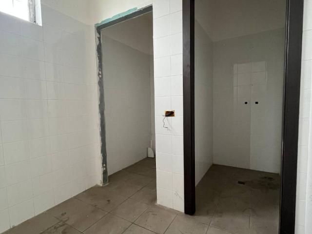 Locale Commerciale in affitto a Chiani, Arezzo