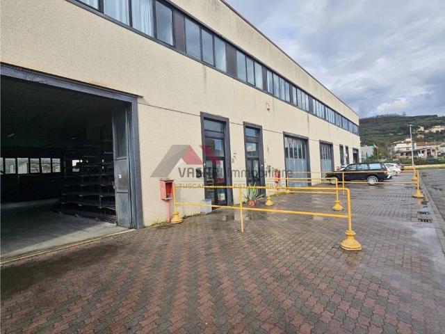 Locale Commerciale in affitto a San Zeno, Palazzo Del Pero