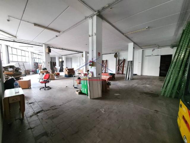 Locale Commerciale in affitto a Arezzo