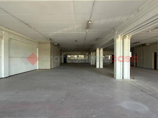 Locale Commerciale in affitto a San Leo, Palazzo Del Pero