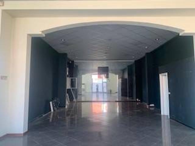 Locale Commerciale in affitto a San Leo, Palazzo Del Pero