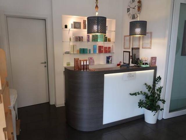 Locale Commerciale in affitto a Unione Reno Galliera, Argelato