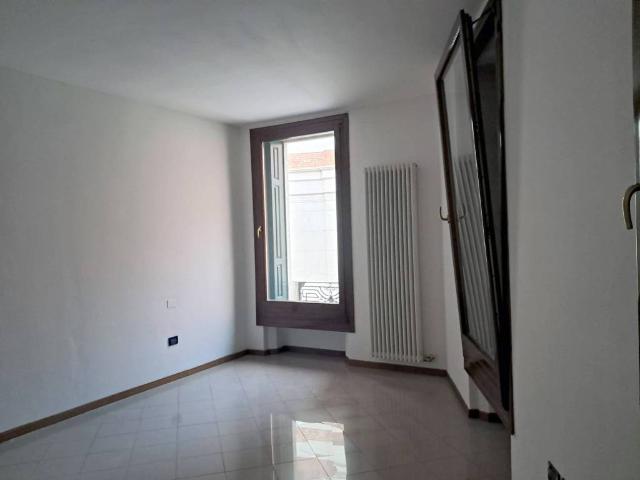 Locale Commerciale in affitto a San Bortolo, Arzignano
