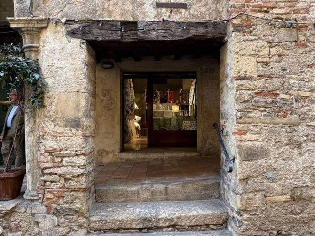 Locale Commerciale in affitto a Fonte, Asolo